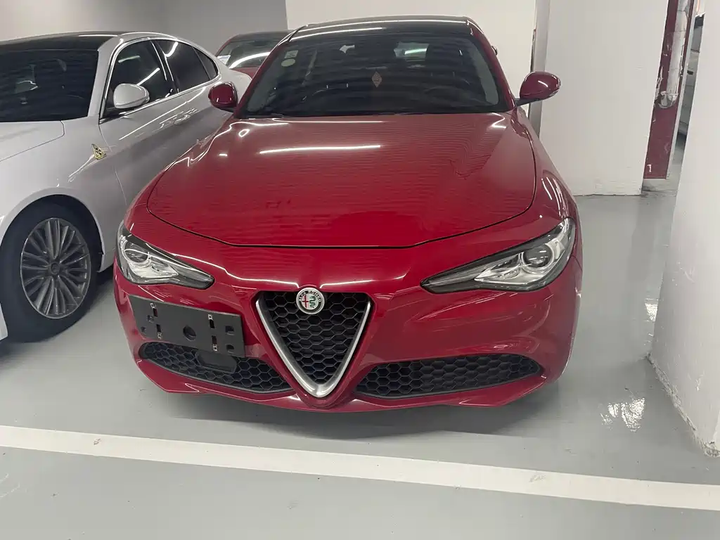 Giulia 2.0 T 280 HP Luxury