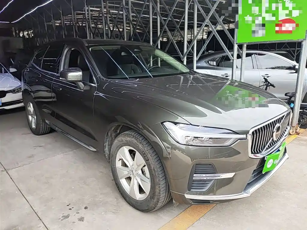 Volvo XC60 B5 4 WD Smart Ease Luxury
