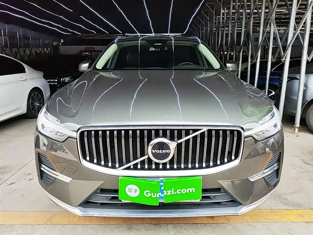 Volvo XC60 B5 4 WD Smart Ease Luxury