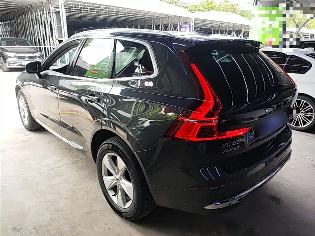 Volvo XC60 B5 4 WD Smart Ease Luxury