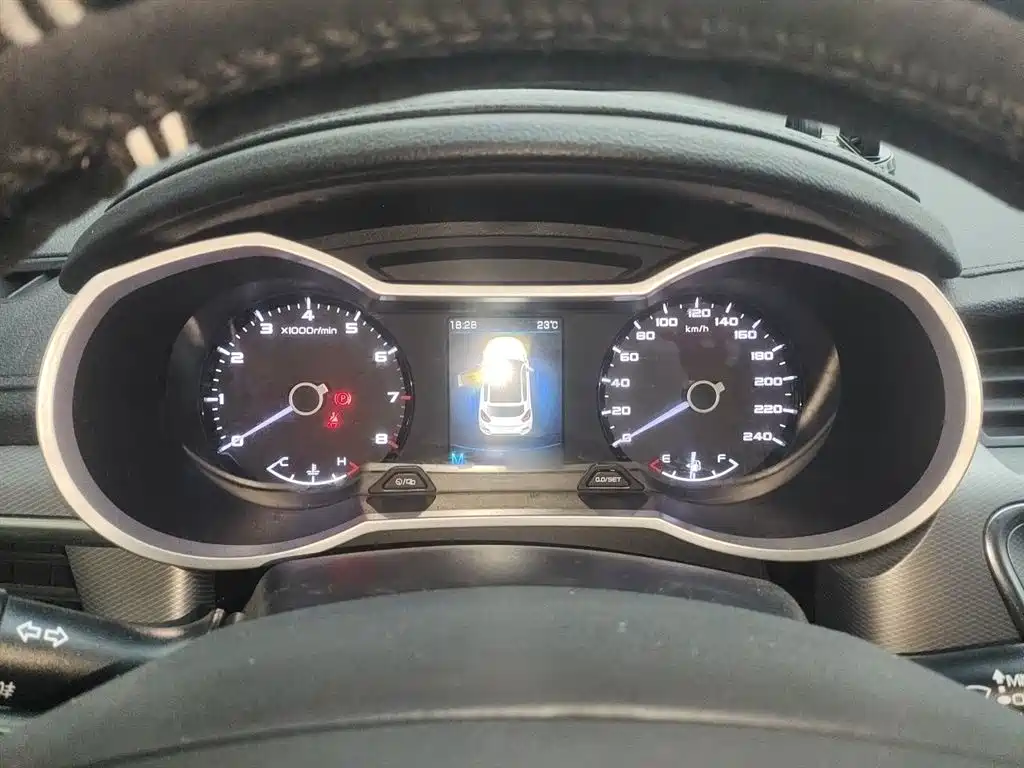 Emgrand GS Sport 1.4 T Manual Leading Style