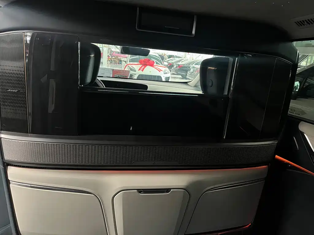 Century 2.0 T 4-seat Private