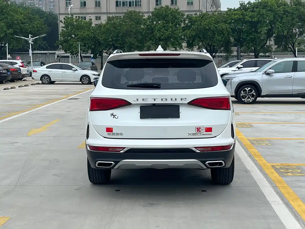 Jetour X90 1.6 T DCT Shadow Supreme 7-seat