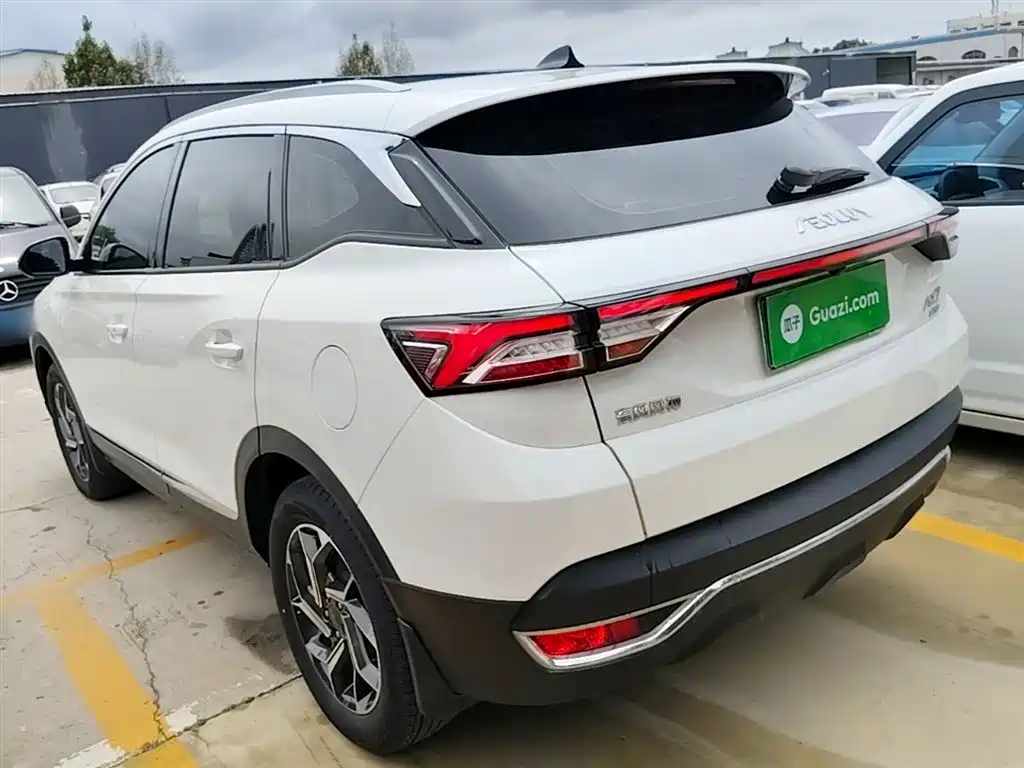 Dongfeng Fengshen AX7 东风风神AX7 2021款 1.5 T 手动质享版