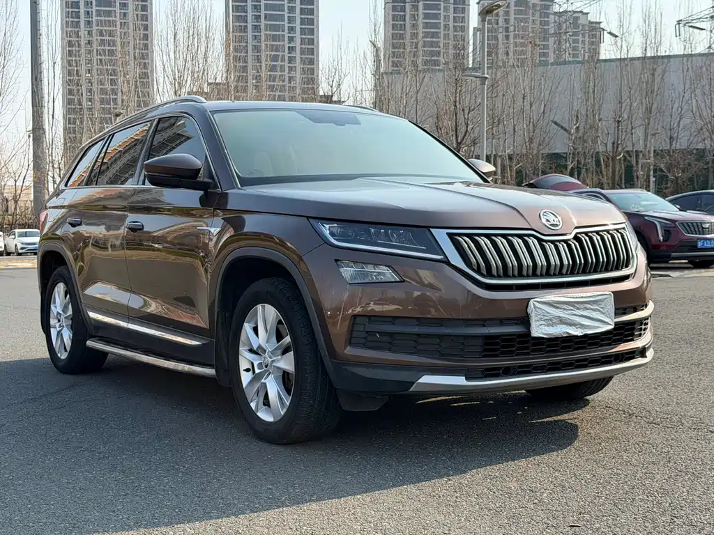 Kodiaq TSI330 7-seat 2 WD Luxury