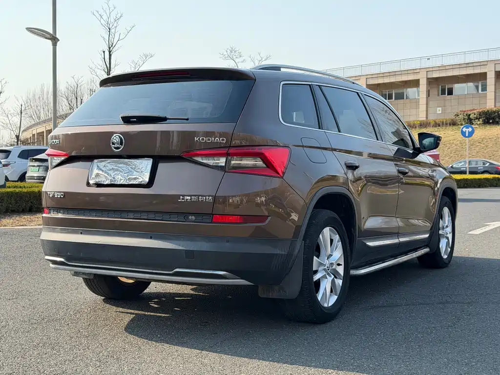 Kodiaq TSI330 7-seat 2 WD Luxury
