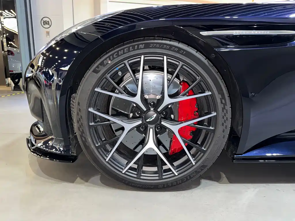 Aston Martin DB12 4.0 T V8 Volante