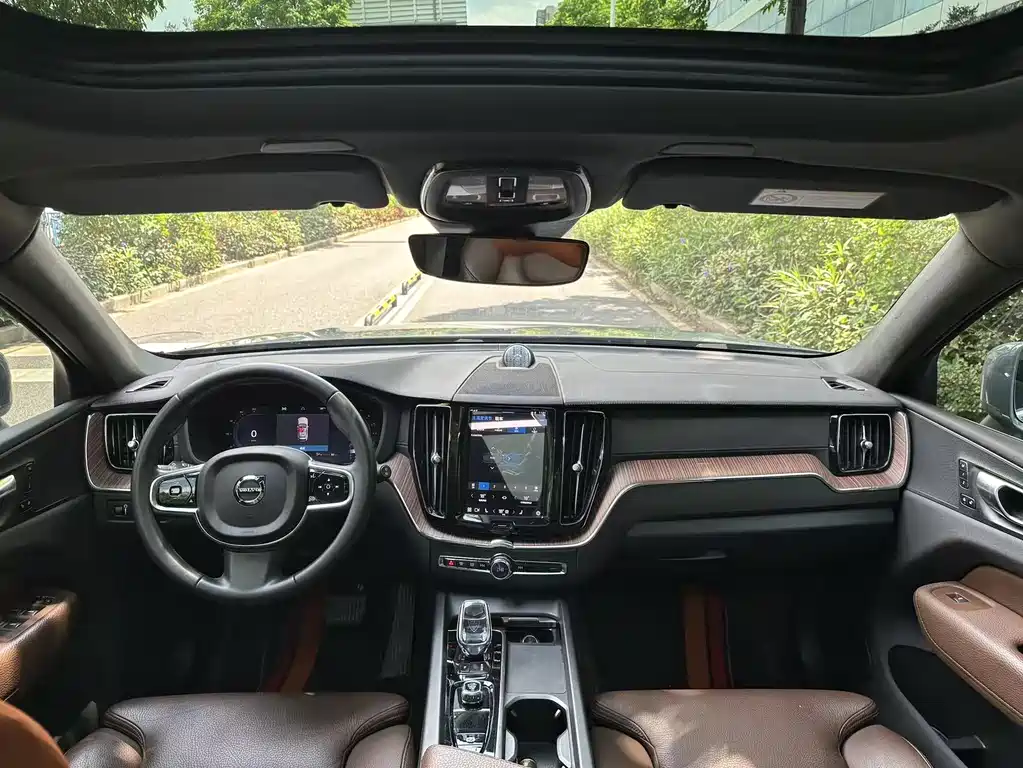 Volvo XC60 B5 4 WD Smart Vision Luxury