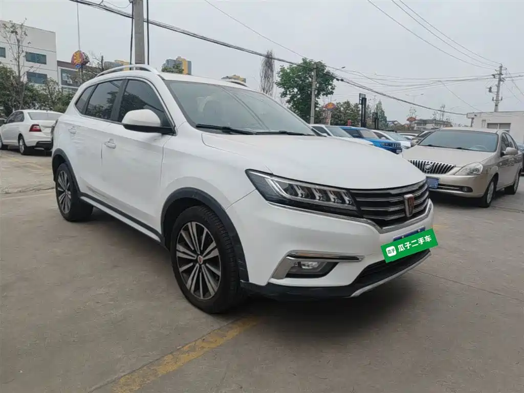 Roewe RX5 20 T 2 WD Auto 4 G Connected Platinum