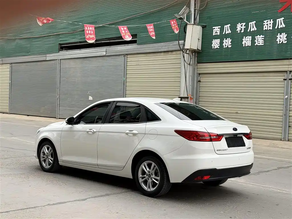 Escort Facelift 1.5 L Auto Joy CN-VI