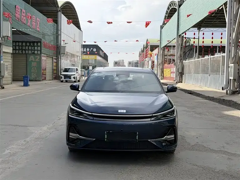 Geely Galaxy Xingyao 8 130 km EM-P Starship