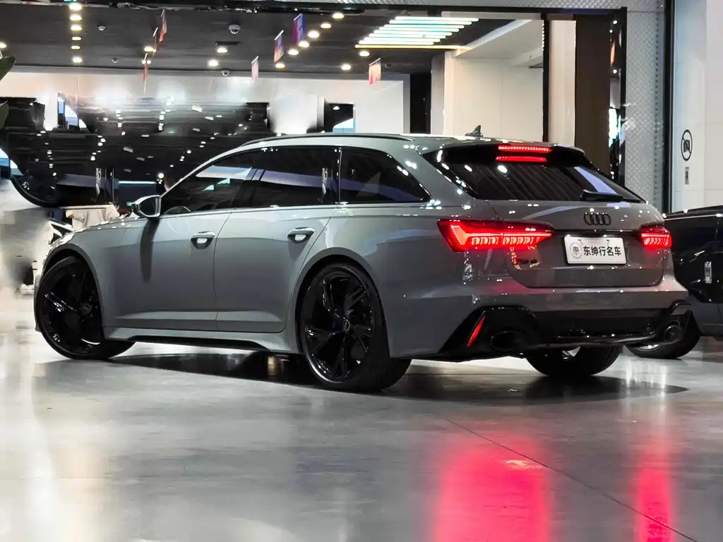 Audi RS 6 RS 6 4.0 T Avant