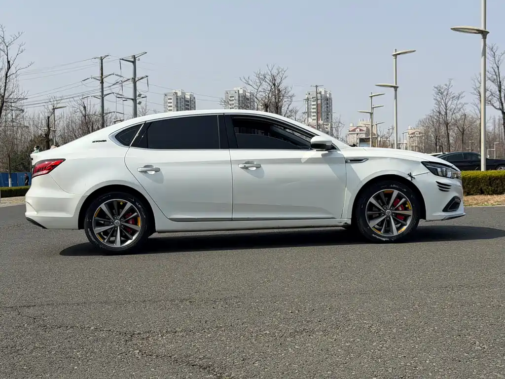 MG6 20 T Auto Sport