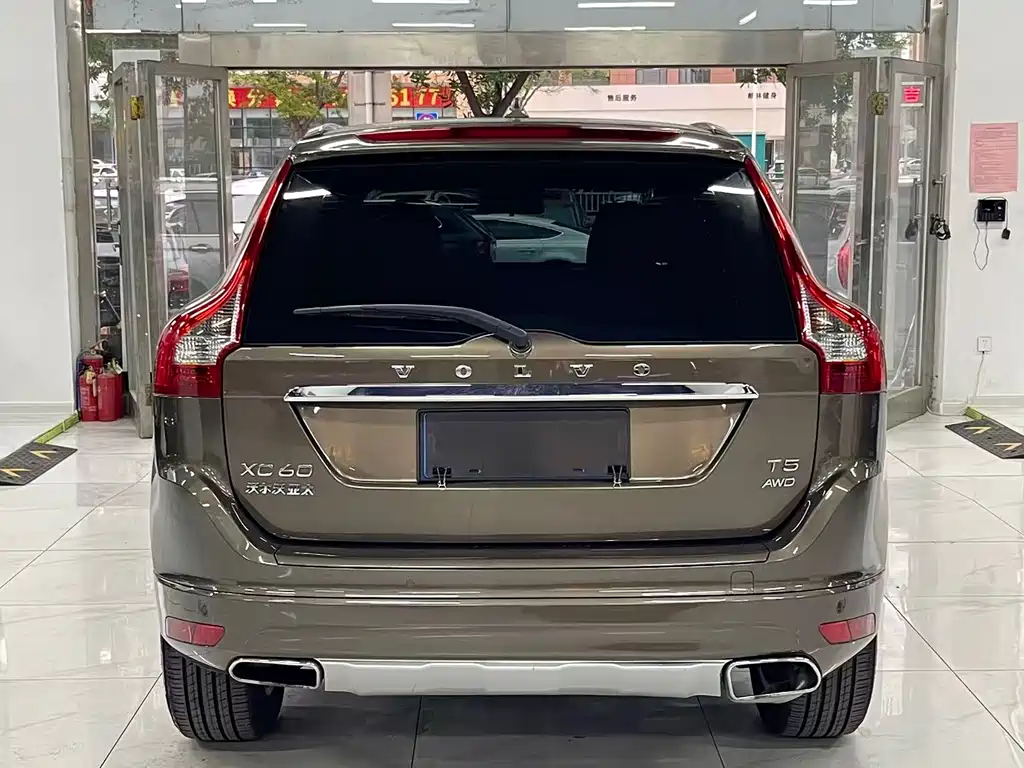 Volvo XC60 T5 AWD Smart Progress