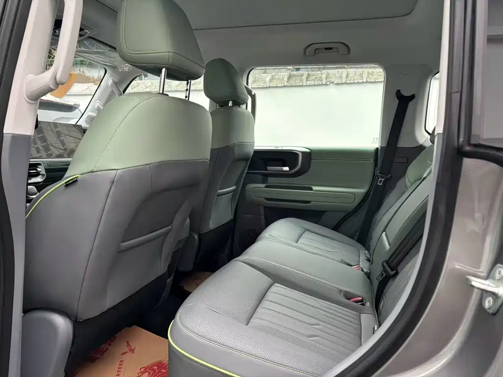 BAIC BJ40 2.0 T New City Hunter Supreme