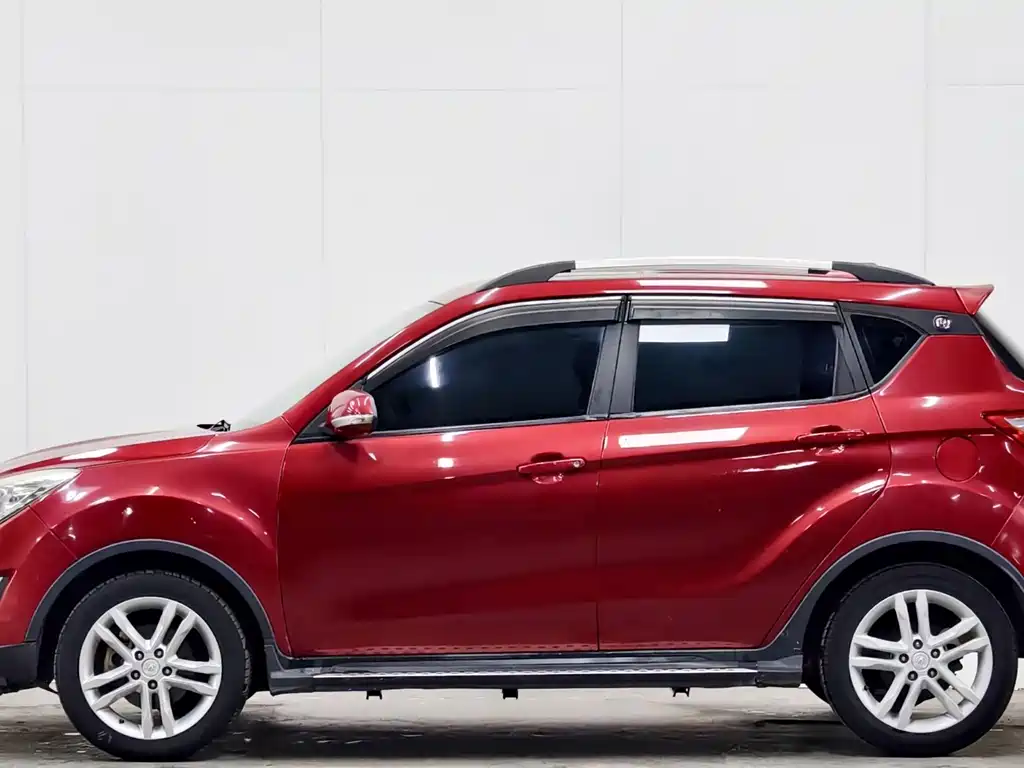 Changan CS35 1.6 L Manual Luxury CN-IV