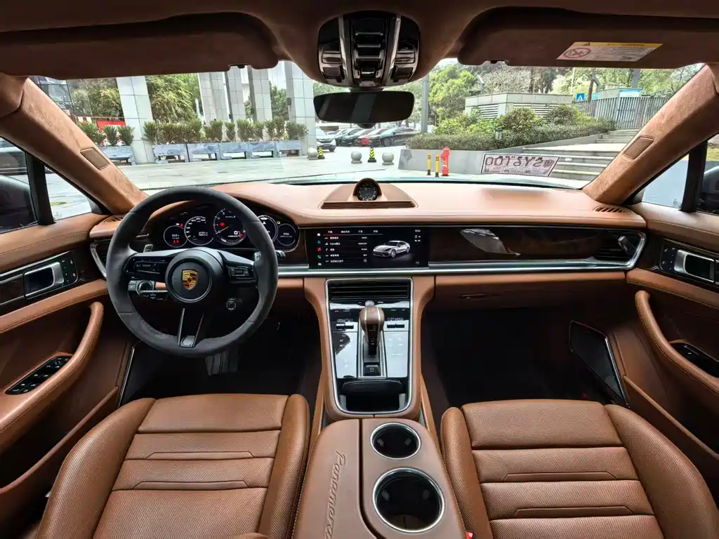 Panamera NEV Panamera新能源 2023款 Panamera Turbo S E-Hybrid 行政加长版