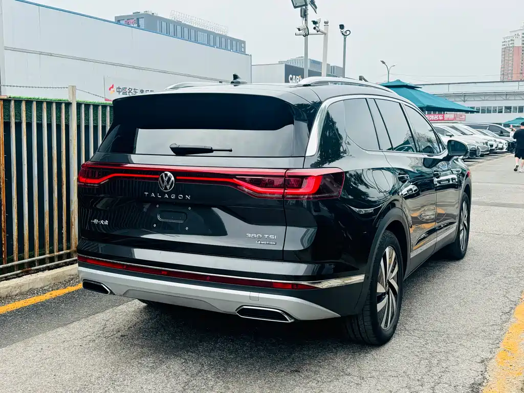 Talagon 380 TSI 4 WD Luxury Premium Realm Pro 6-seat