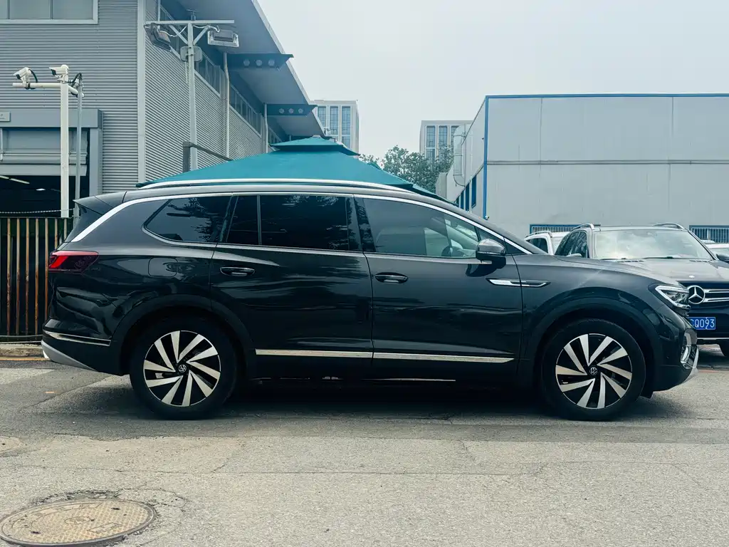 Talagon 380 TSI 4 WD Luxury Premium Realm Pro 6-seat