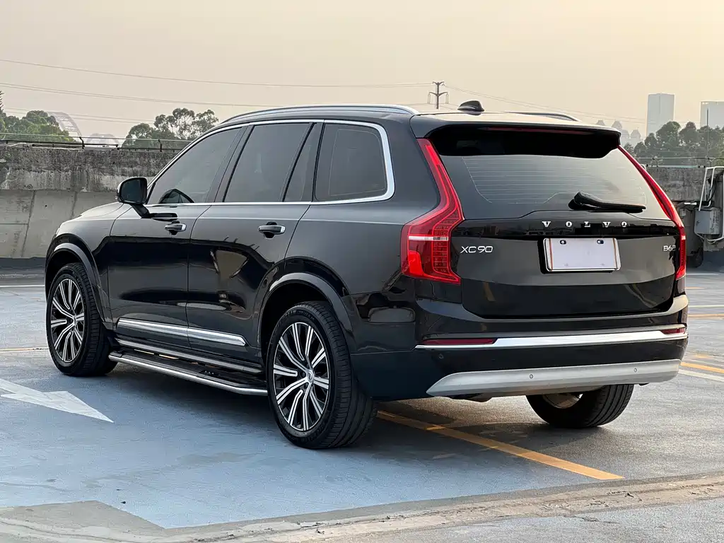 Volvo XC90 沃尔沃XC90 2022款 B6 智逸运动版 7座