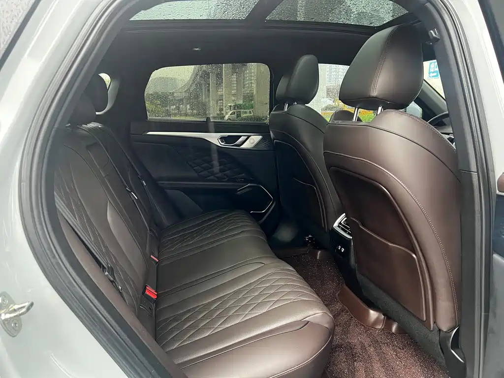 WEY Mocha 2.0 T 4 WD Pure