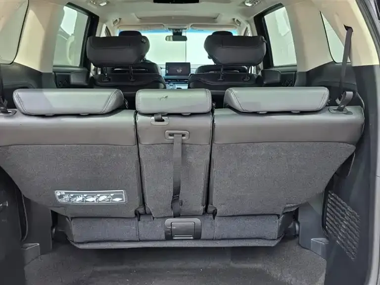 Honda Elysion 2.0 L e:HEV Luxury