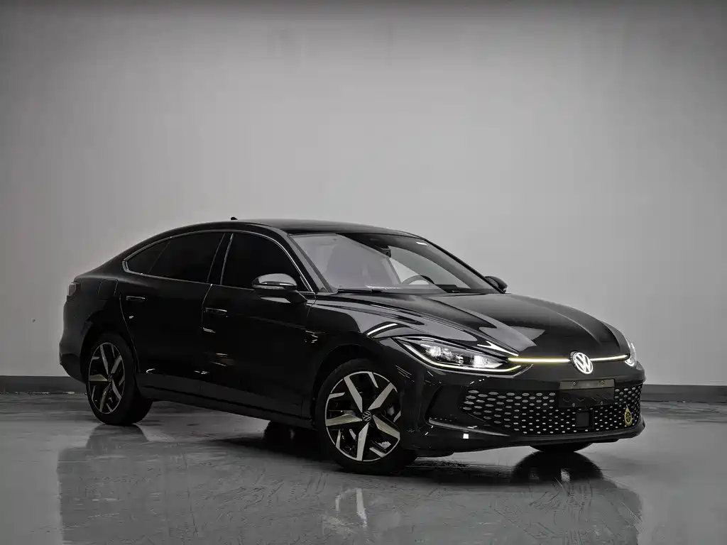Lamando Lamando L 280 TSI DSG Spicy Cool