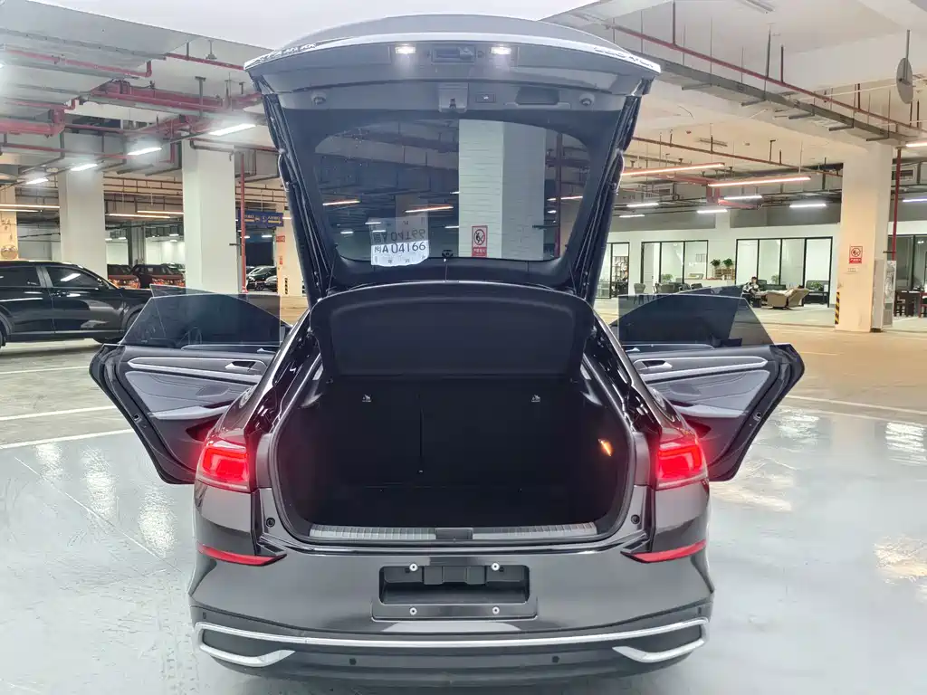 Lamando Lamando L 280 TSI DSG Spicy Cool