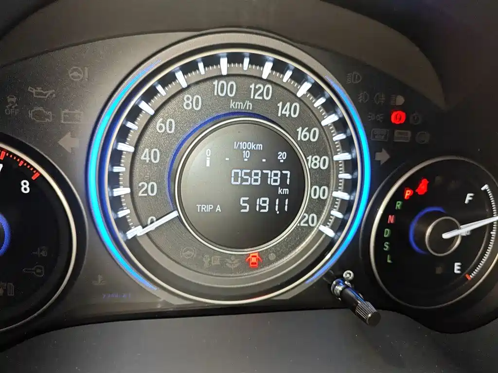 Crider 1.8 L CVT Comfort