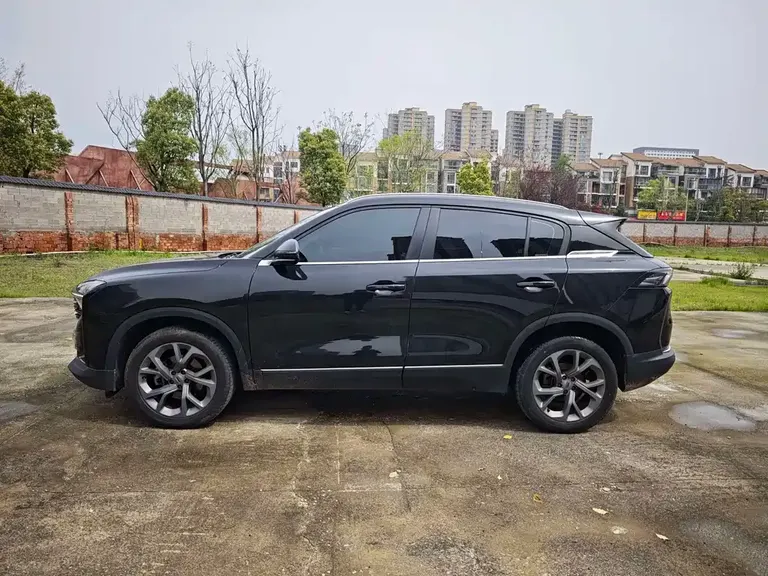 Qoros 7 1.6 T Cruise Luxury