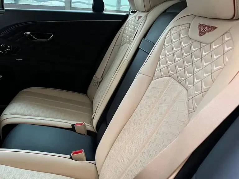 Bentley Flying Spur 4.0 T V8 Distinguished