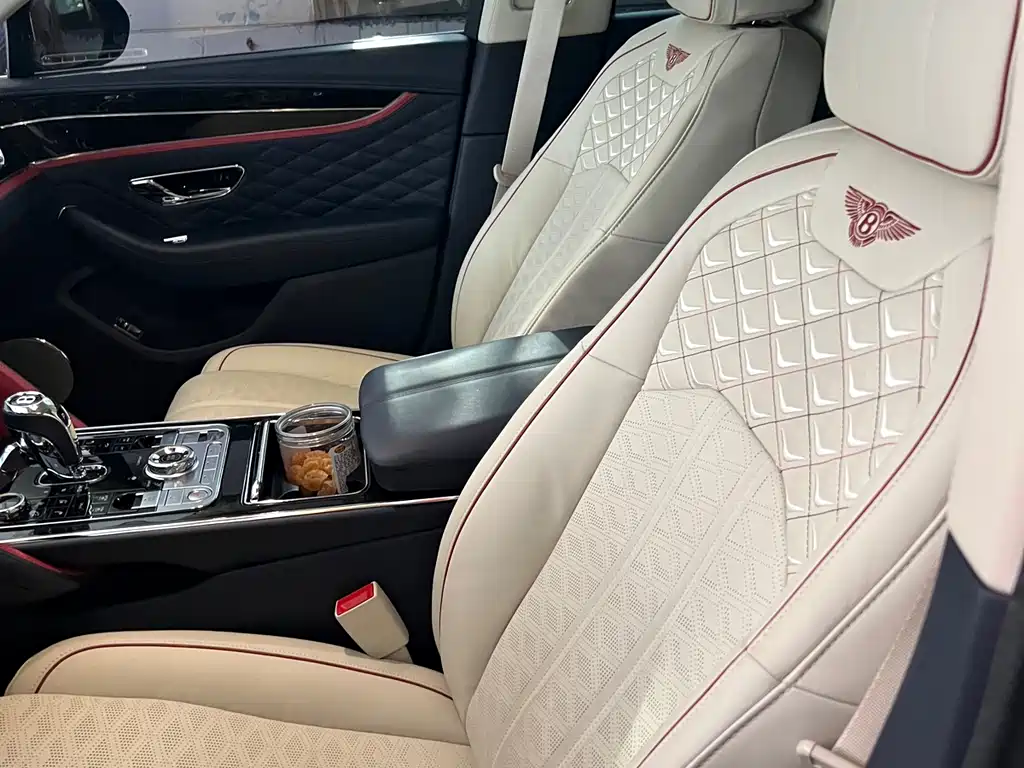 Flying Spur 4.0 T V8 Distinguished