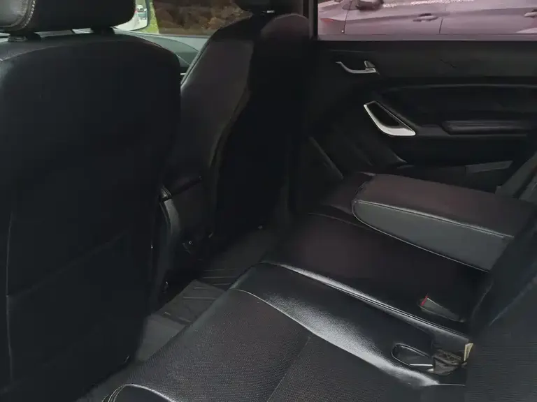 JMC Yusheng S350 2.0 T Auto 4 WD Gasoline Luxury 5-seat