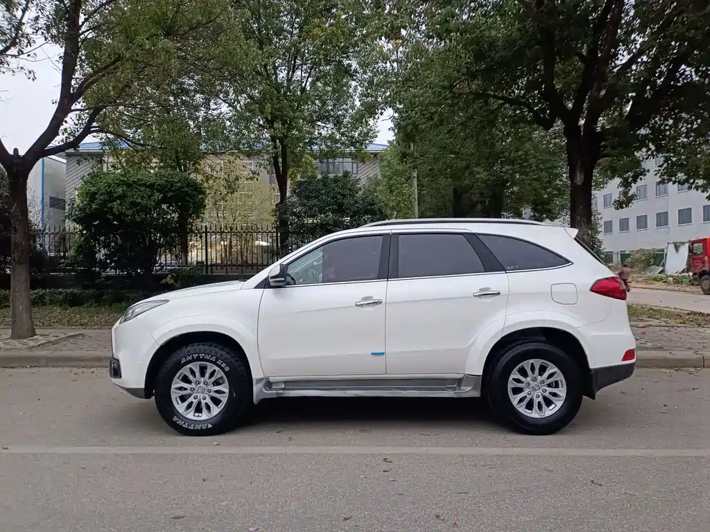 Yusheng S350 2.0 T Auto 4 WD Gasoline Luxury 5-seat