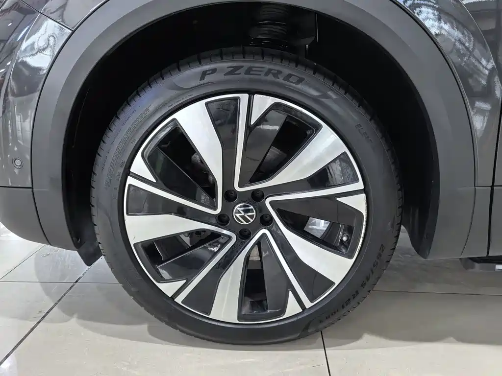Talagon 380 TSI 4 WD Flagship Victory Realm 6-seat