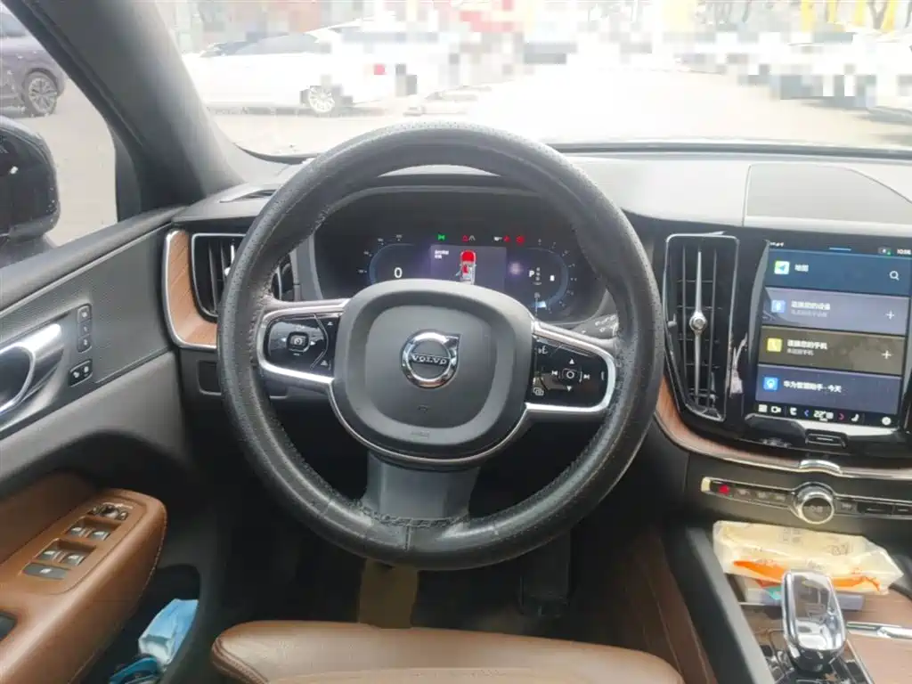 Volvo XC60 B5 4 WD Smart Vision Luxury