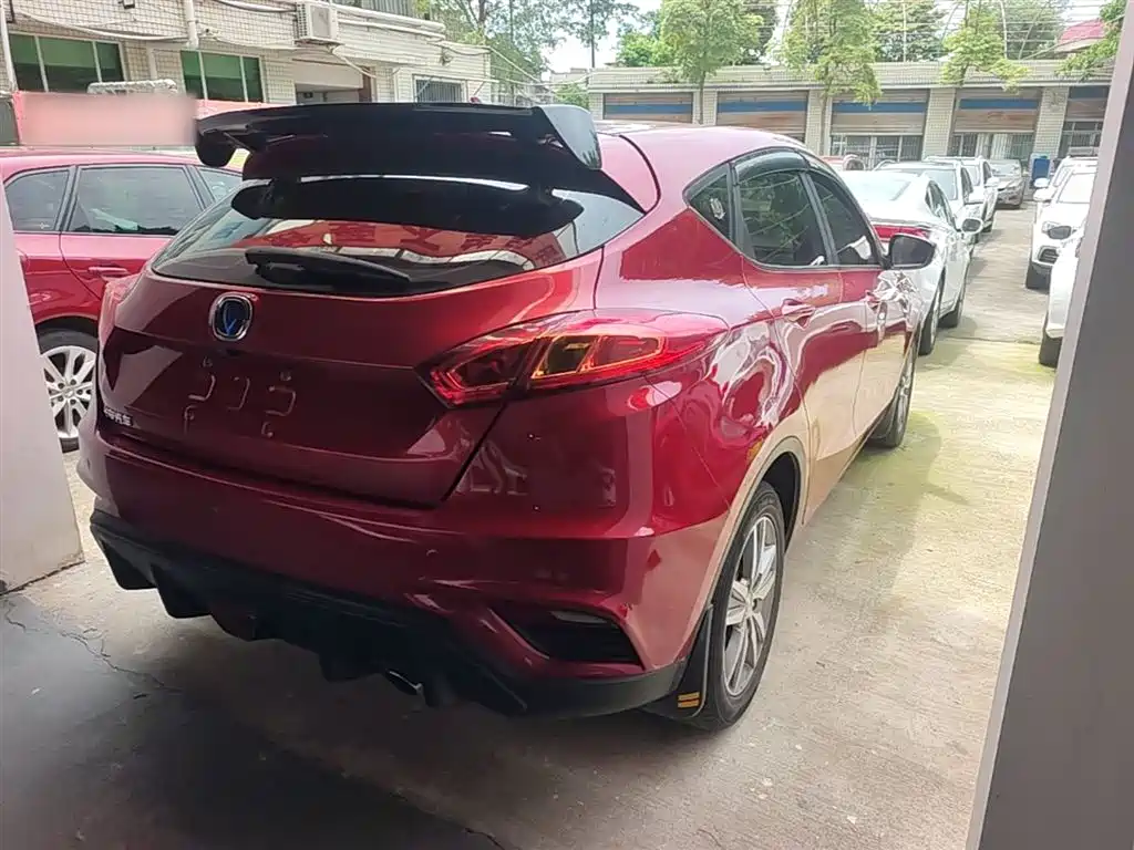 Eado XT 1.6 L Auto Handsome Cool CN-IV