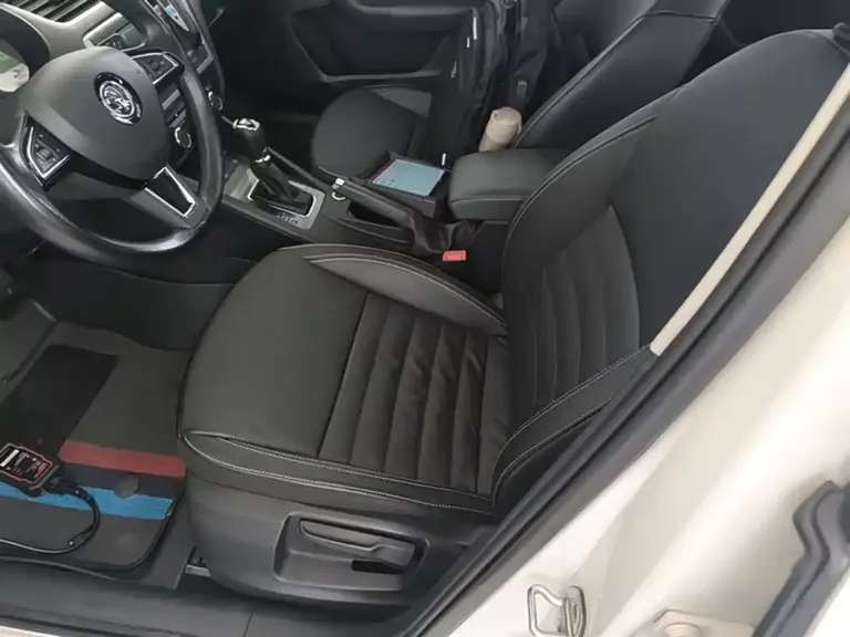 Skoda Octavia TSI280 DSG Smart Travel