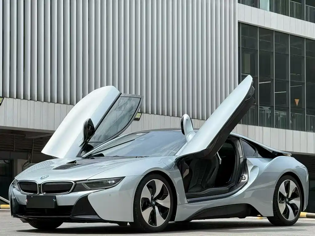 BMW i8 Standard