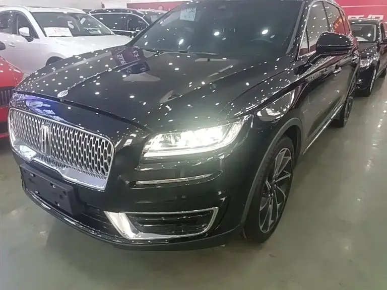 Lincoln Nautilus (Import) 2.7 T 4 WD Honor Shine CN-VI
