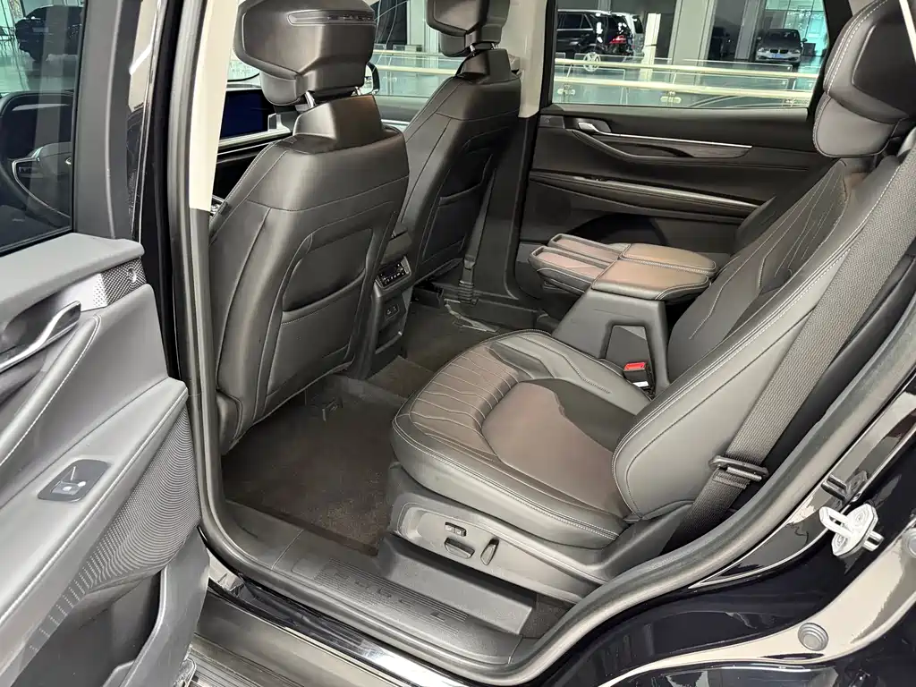 Edge Edge L 2.0 T EcoBoost 2 WD 7-seat Luxury