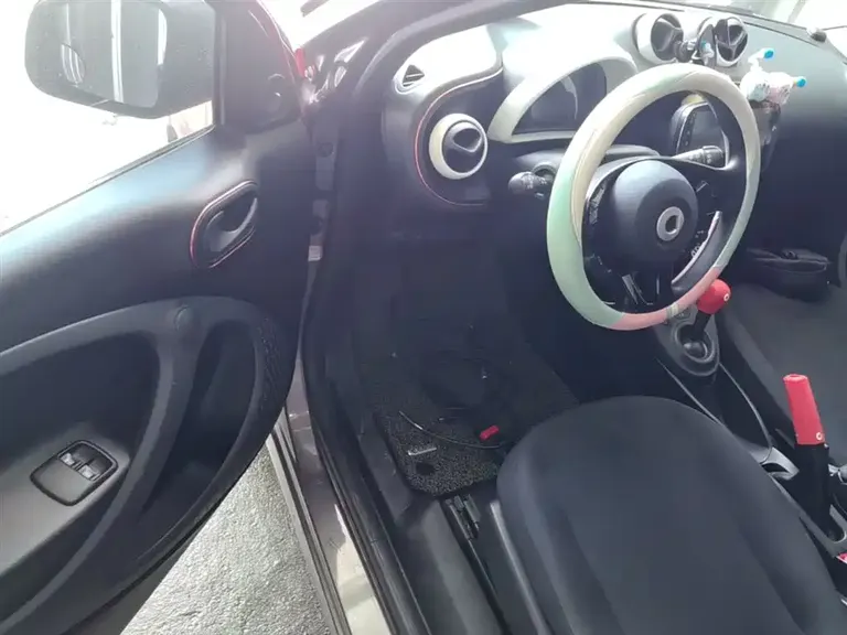 smart forfour 1.0 L 52 kW Agile