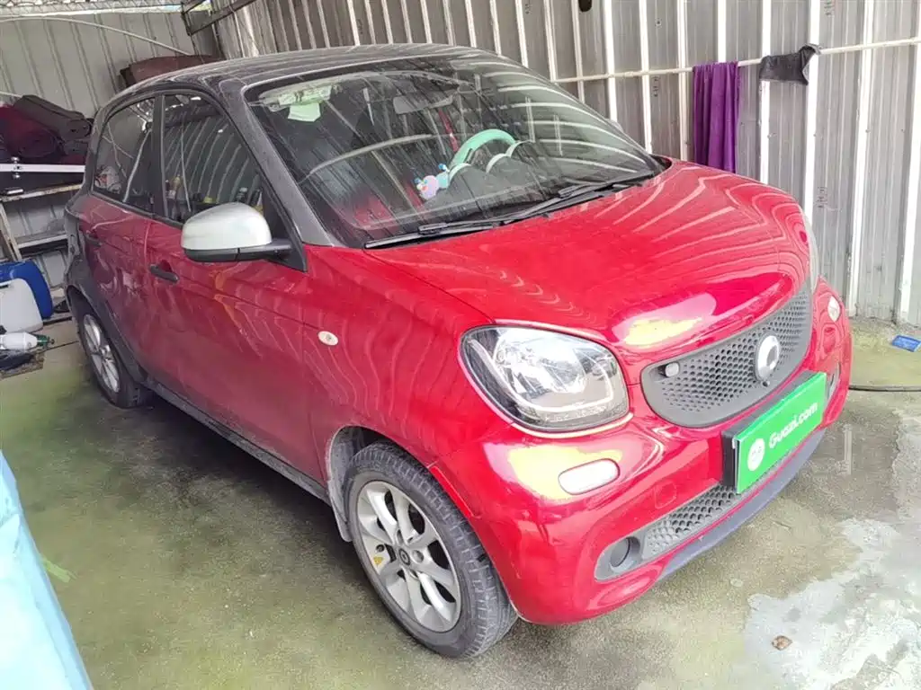 smart forfour 1.0 L 52 kW Agile