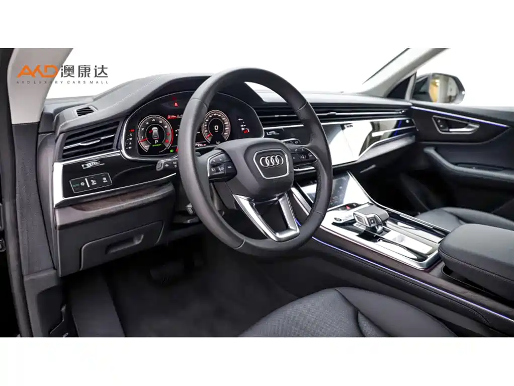 Audi Q8 奥迪Q8/3.0 T/23款/55 TFSI 豪华动感型