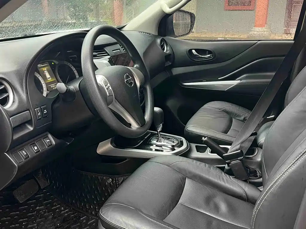 Terra 2.5 L Auto 4 WD Luxury