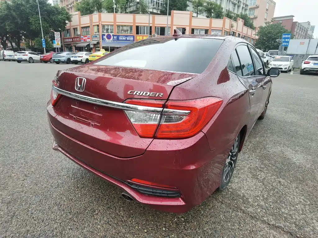 Crider 1.8 L Auto Comfort
