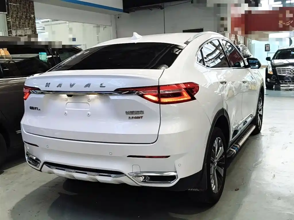 Haval F7 x 2.0 T 2 WD Ultimate Smart Tech
