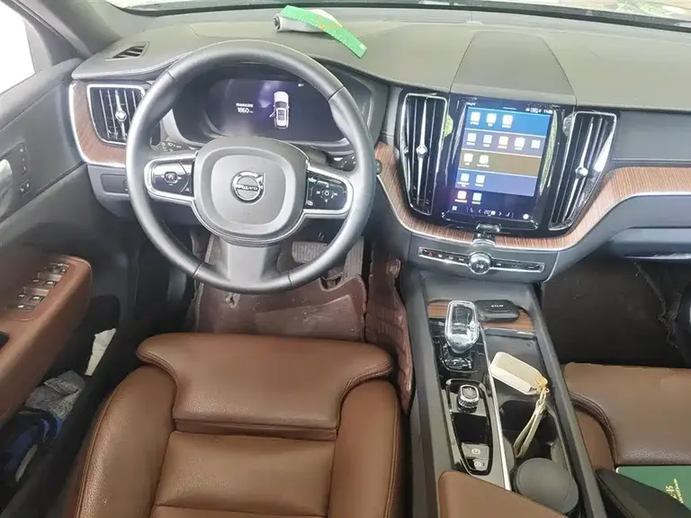 Volvo XC60 B5 4 WD Smart Vision Luxury