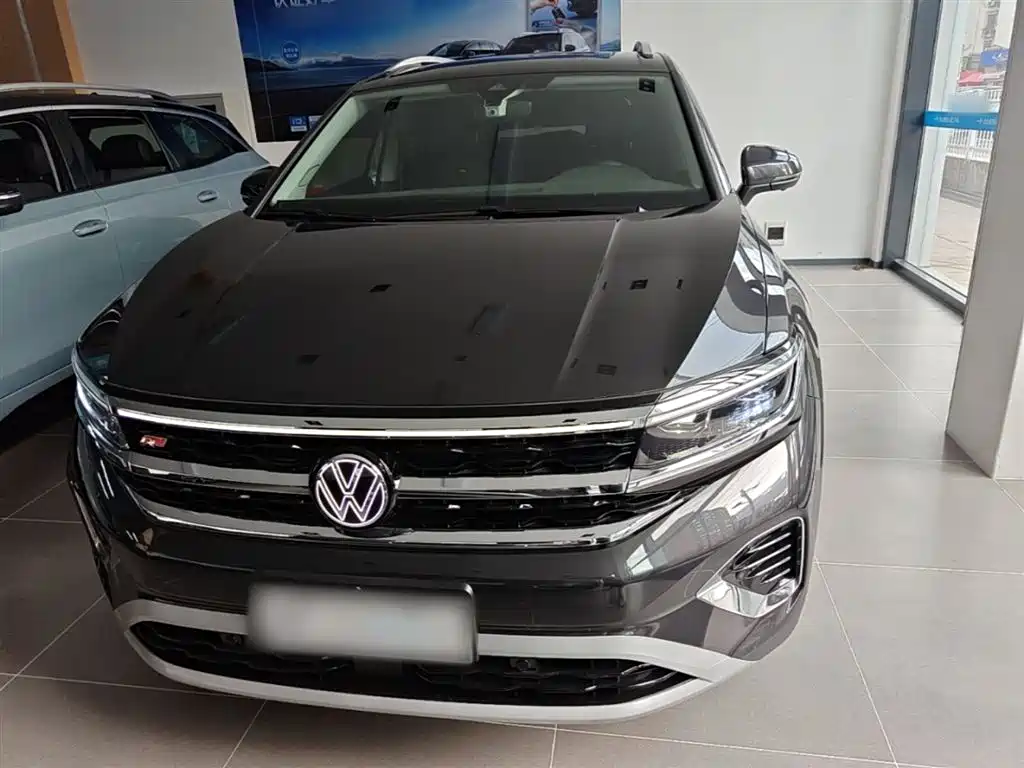 Talagon 380 TSI 4 WD Luxury Premium Realm Pro 6-seat