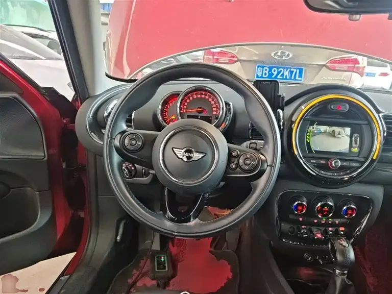 MINI CLUBMAN Facelift 1.5 T COOPER Connoisseur